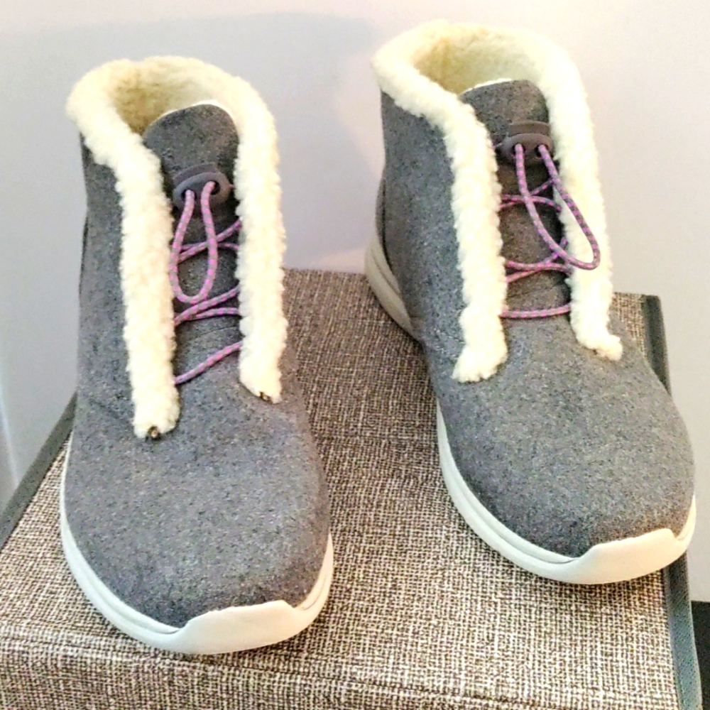 Ryka Everest faux fur boots 9.5